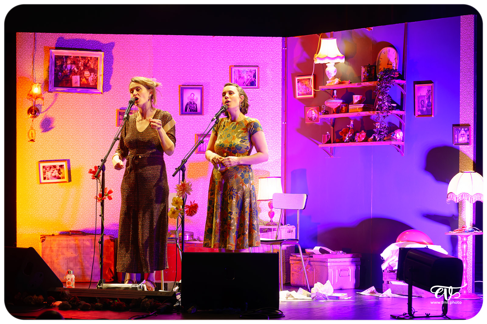 LES GÉANTES (LE DUO DU BAS)